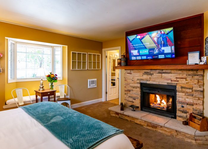 Overview of Galway room with fireplace and smart tv